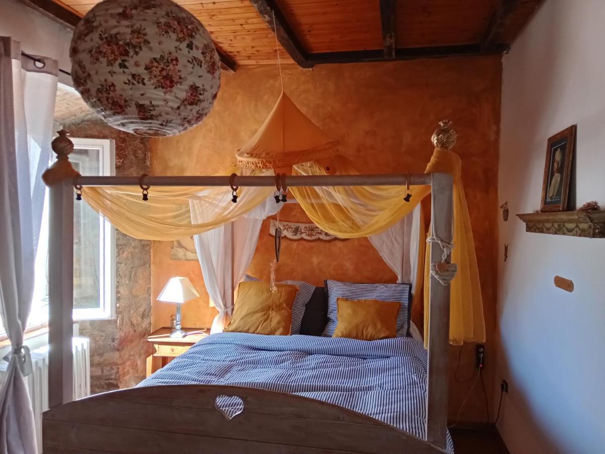 Morelli House Guest House Montalbo Exterior foto