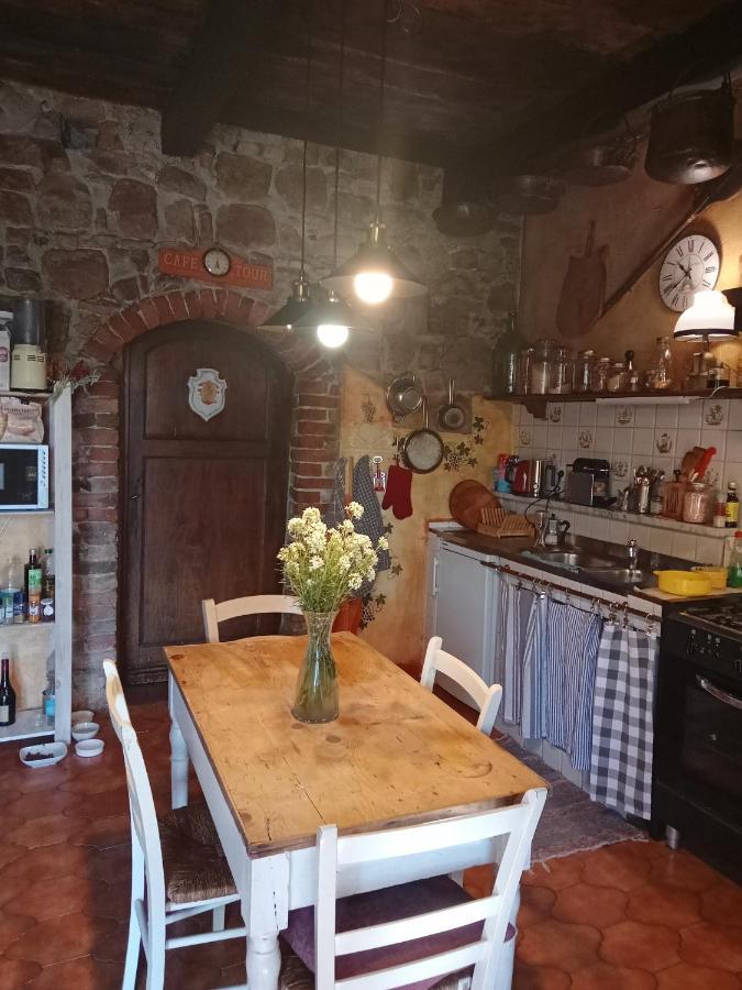 Morelli House Guest House Montalbo Exterior foto